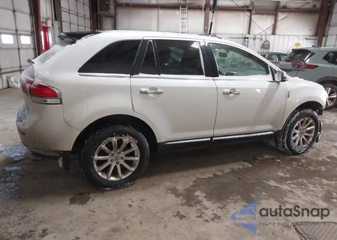 2013 Lincoln Mkx z USA, uszkodzony, nr VIN 2LMDJ8JK1DBL47743
